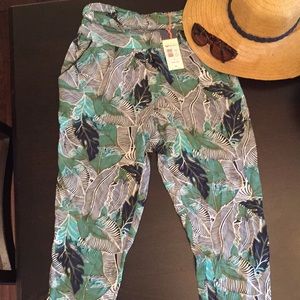NWT Roxy Small Beach Pants Capris Tropical  Boho